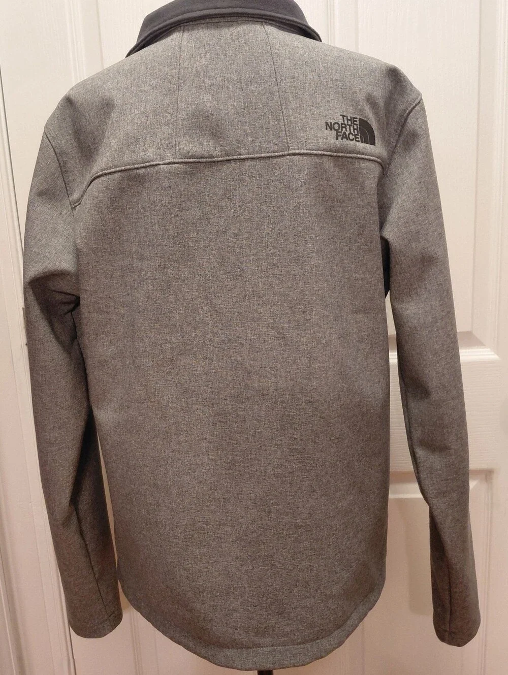 The North Face Apex Bionic 2 WindWall Softshell Jacket Men's Small Gray